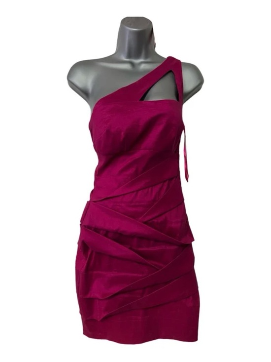 Hailey Logan Dresses & Skirts - Hailey Logan Bandage Mini Dress Women's One-Shoulder Fuchsia Cocktail Dress